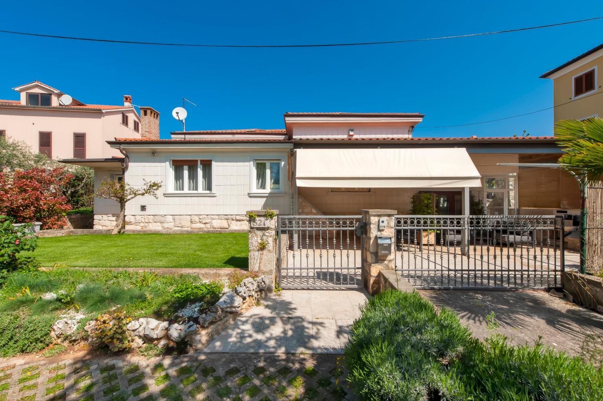 Holiday Home Istarska Rovinj Exterior photo