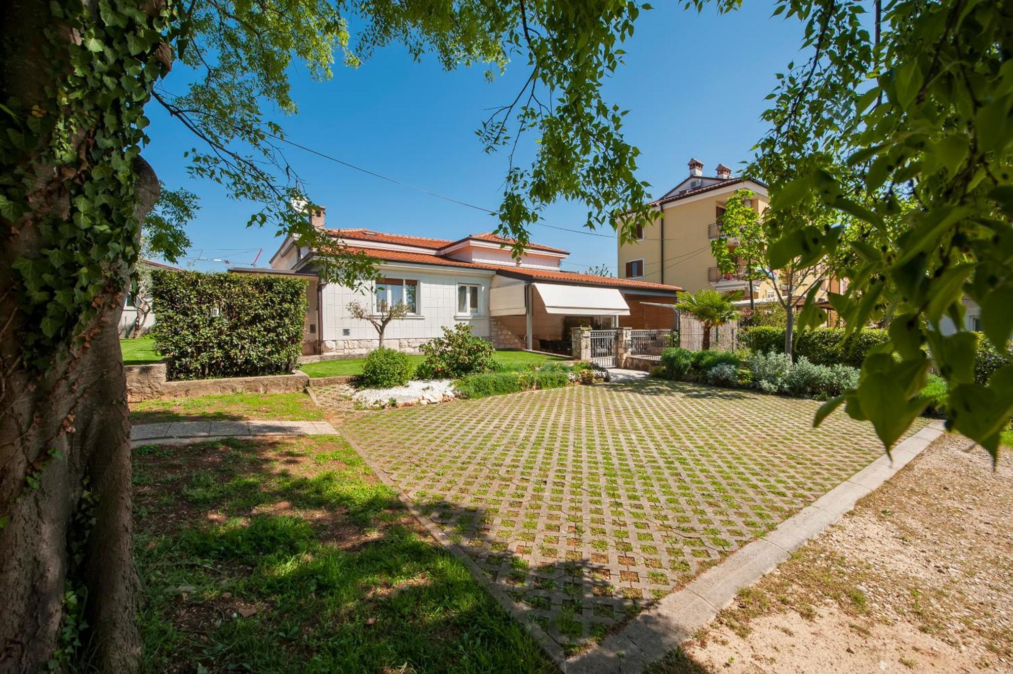 Holiday Home Istarska Rovinj Exterior photo
